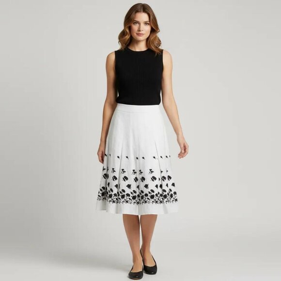 Ann Taylor Women's White/Black Floral Embroidered Pleated A-Line Skirt Size 4 - Picture 1 of 11